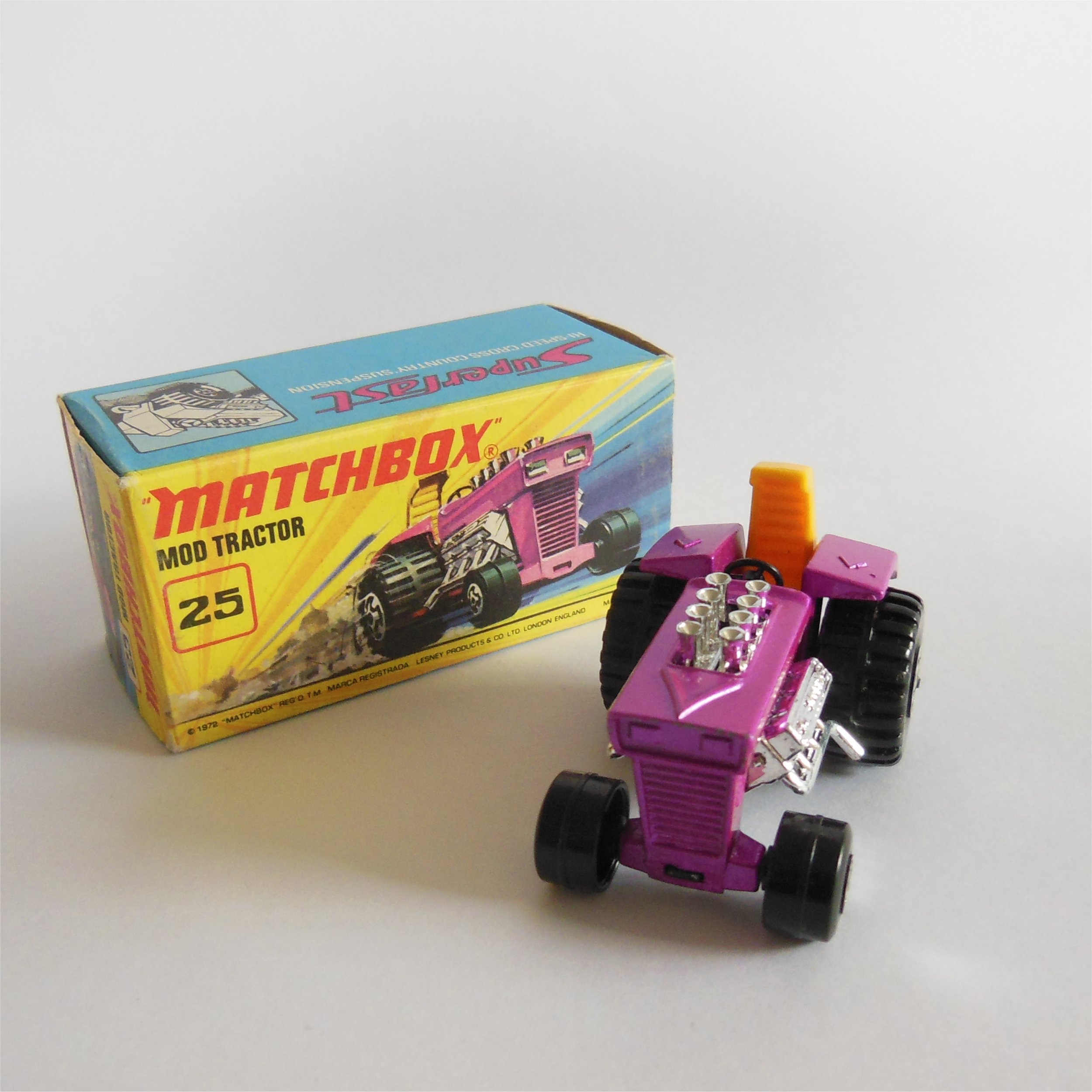 25 MOD TRACTOR REPRO BOX MATCHBOX SUPERFAST n